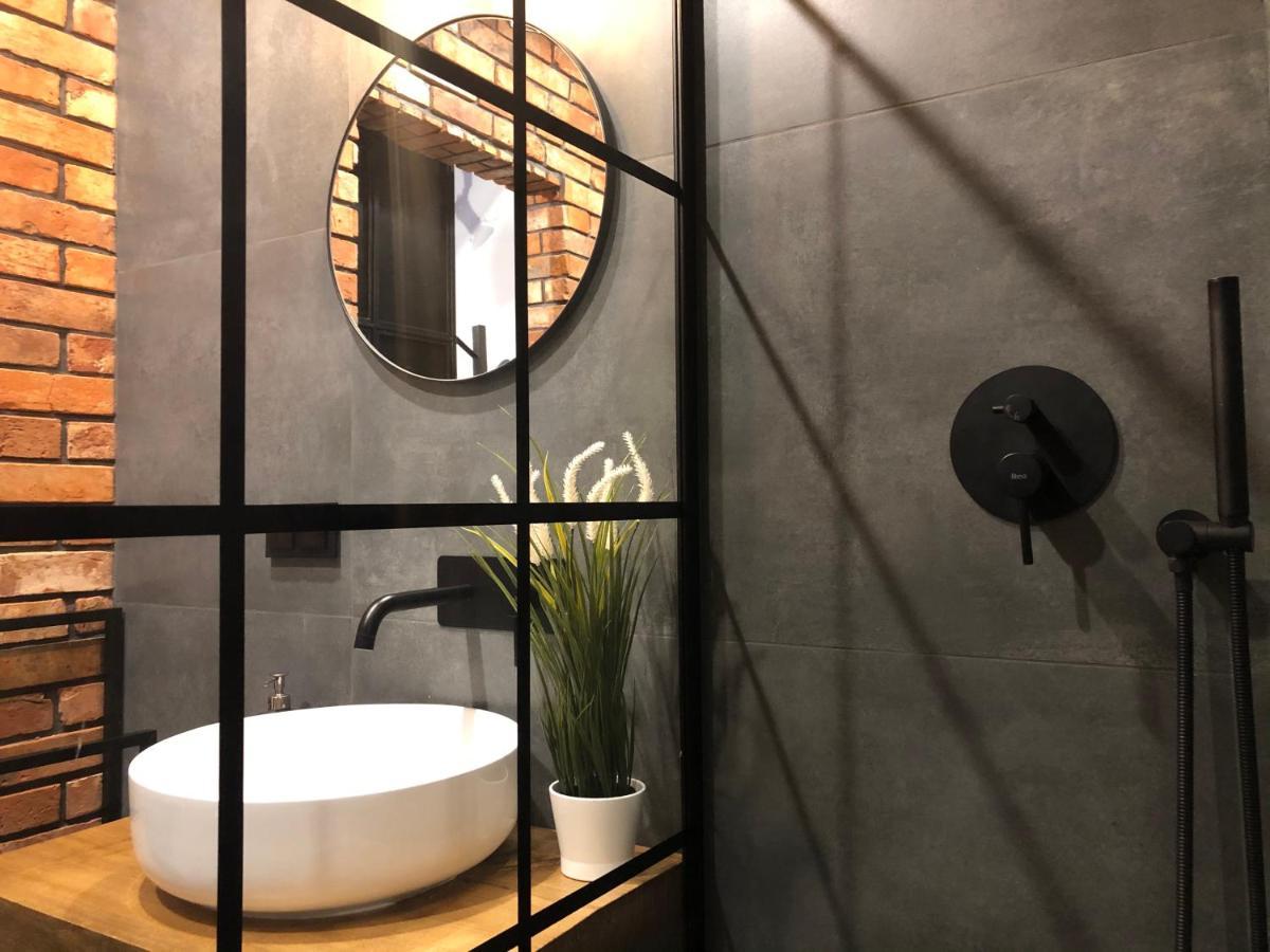 Loft Apartment Browary Warszawskie วอร์ซอ ภายนอก รูปภาพ